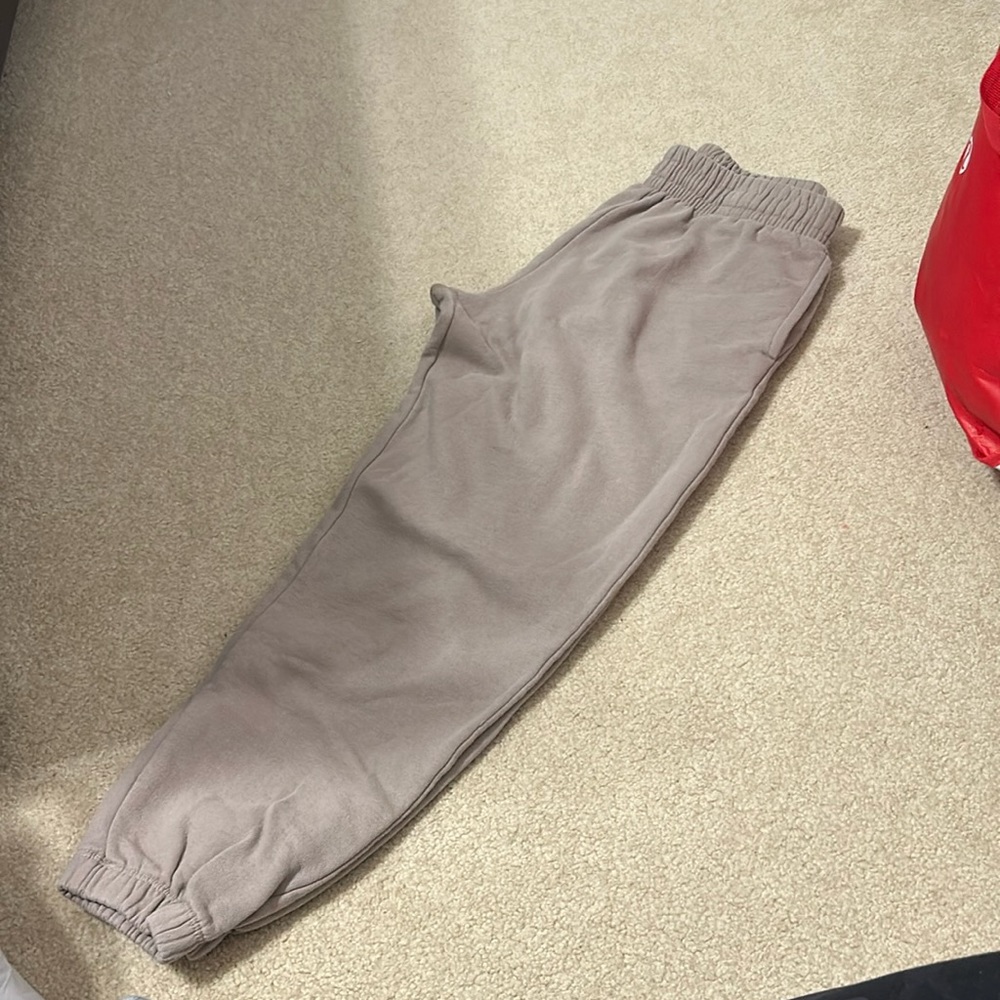 garage brown 90s sweats medium